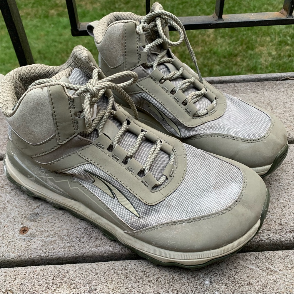 Altra lone Peak hiking boots women’s 11
